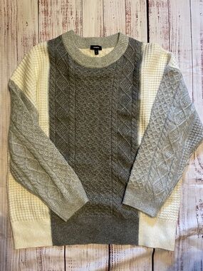 Express Gray and Cream Cable Knit Colorblock Crewneck Sweater